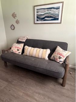Beautiful condition Futon