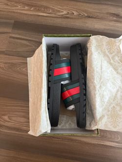 Men’s Gucci slides