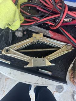 Emergency Jack 