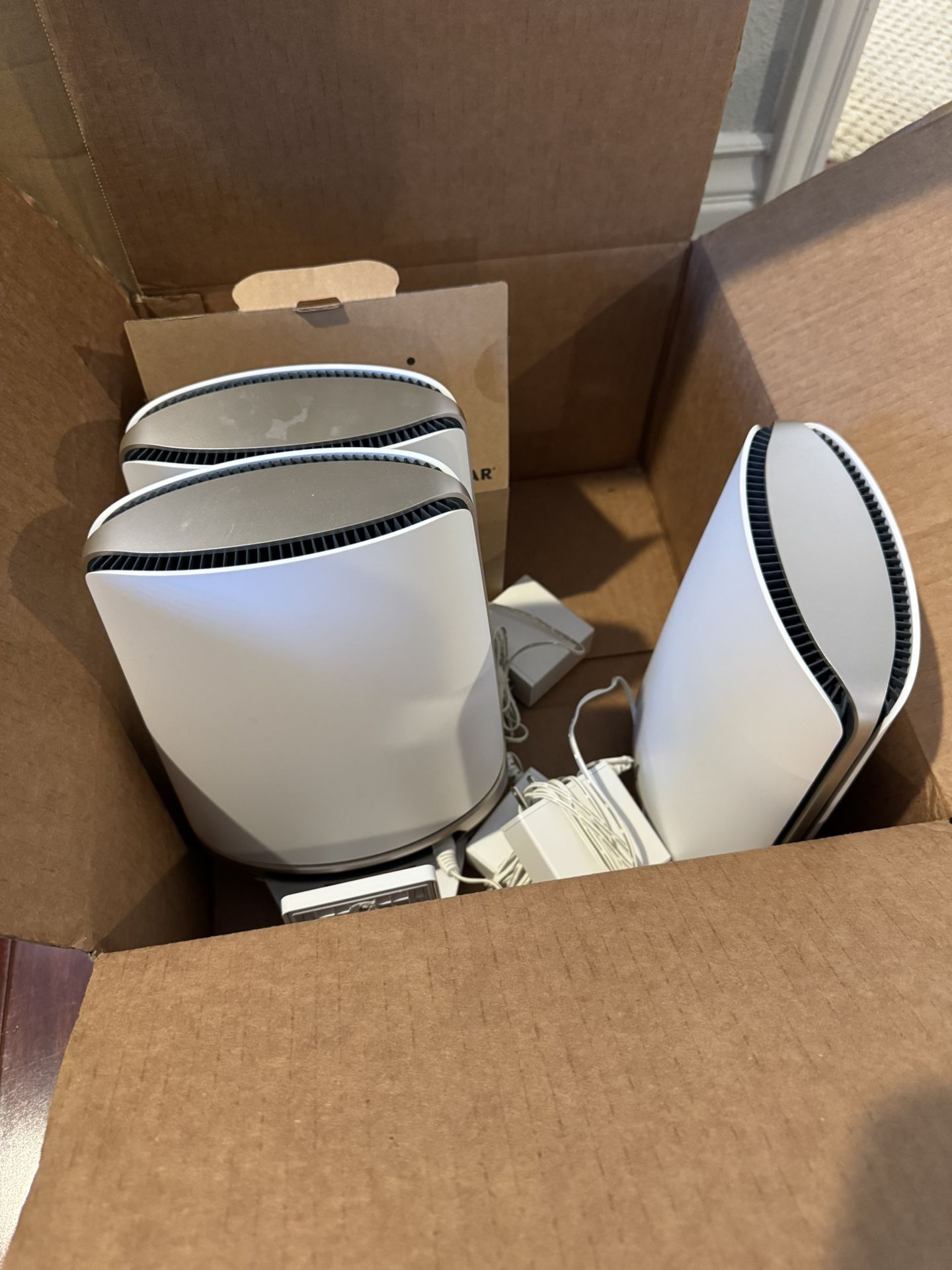 Netgear Orbi RBKE963 Mesh Wifi Router / Access Points