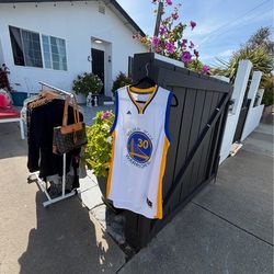 GARAGE SALE SATURDAY & SUNDAY