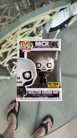 Funko pop my chemical romance skeleton Gerard way exclusive