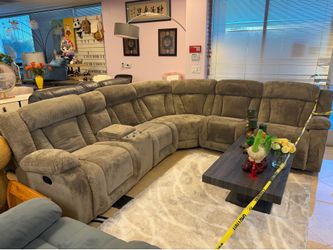 New sectional sofa with 3 recliner.