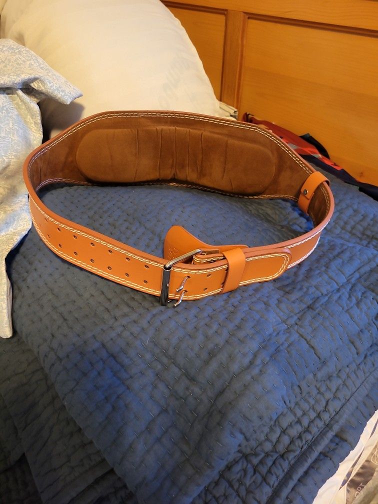 Weight lifting belt