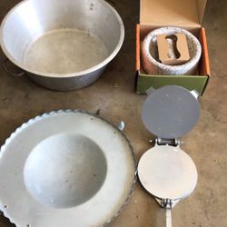 4 Items Bundle  Comal.  Cazo MMolcajete  Y Tortillera  X125 All 4 Pieces Together Has 