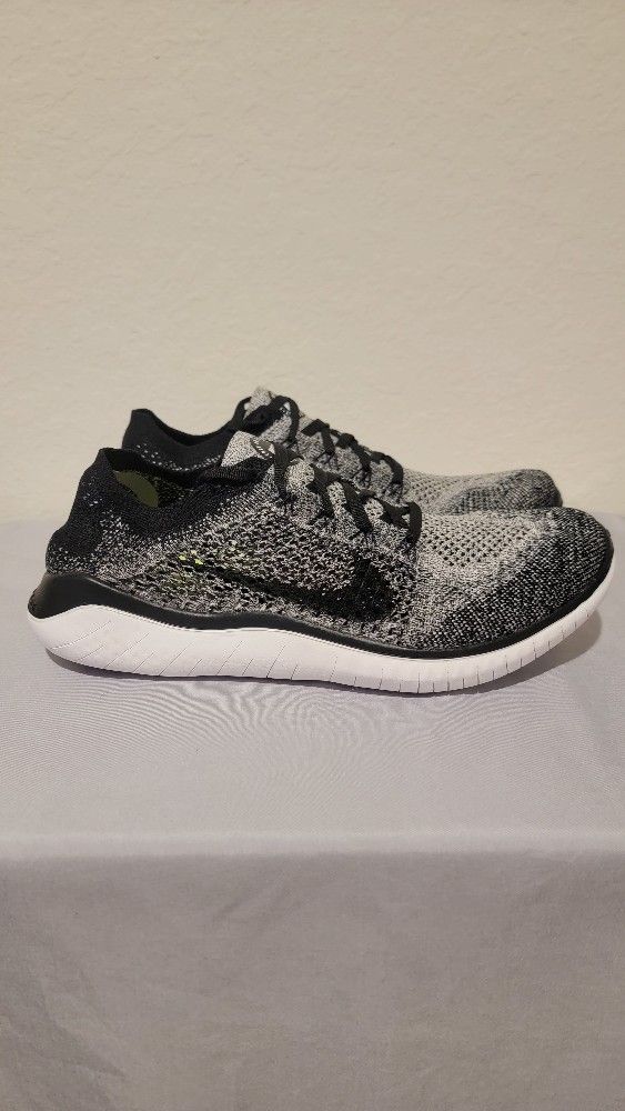 Nike Free RN Flyknit Men's Size 10 Running Shoes Black Gray