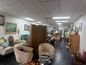 Oceanside Resale – Established Consignment & Thrift Shop for Sale