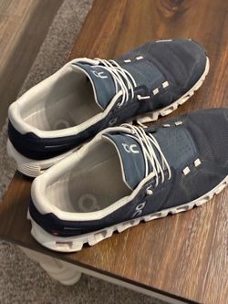 ON Clouds Men’s Size 10.5 Blue