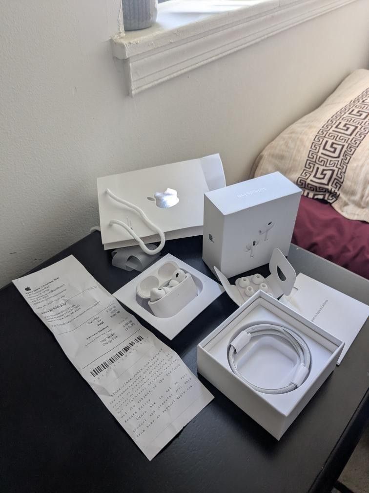 Airpod Pro 2s (Throw In A PRICE!!!!)