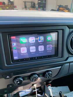 Alpine w650 car stereo new condition $150firm