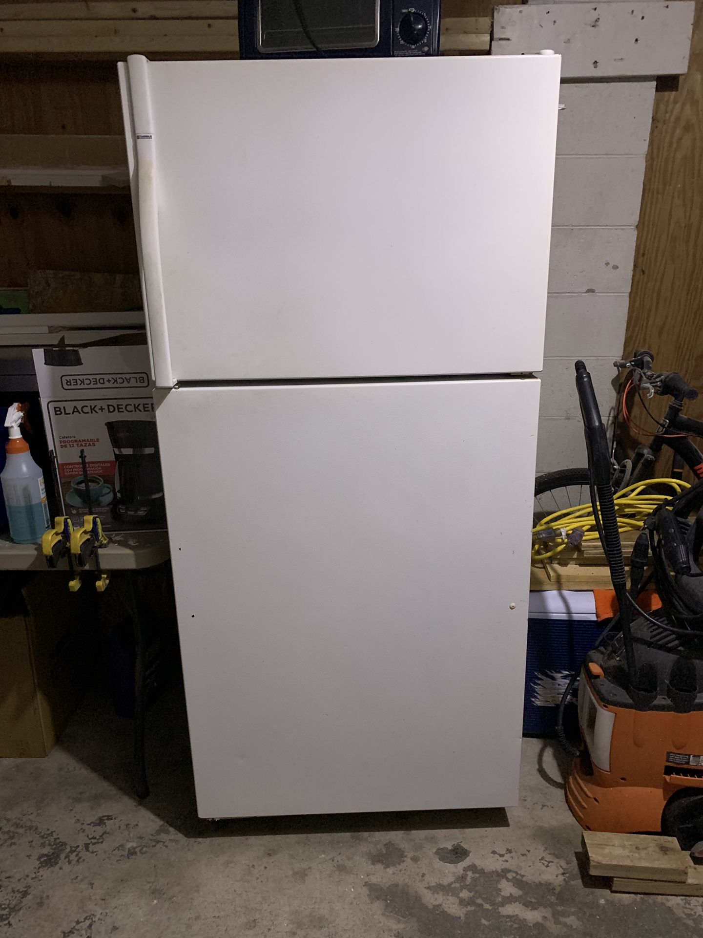 White Top Freezer Refrigerator