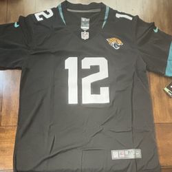 Travis Hunter #12 BLACK Jacksonville Jaguars Stitched Football Jersey Medium NWT