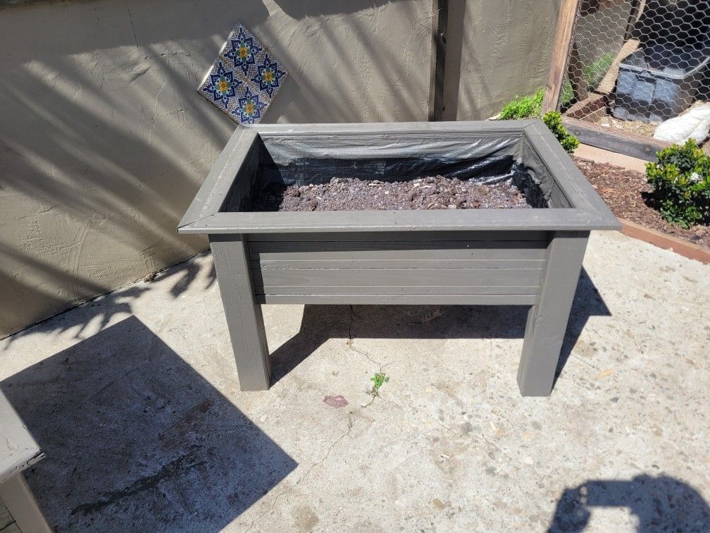 Wood Cedar Planters
