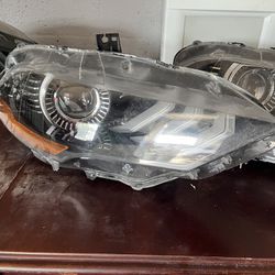 OEM FORD MUSTANG HEADLIGHT 