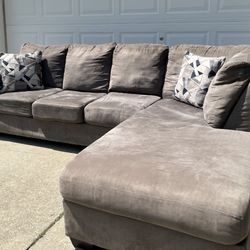 Beautiful Sectional Couch!😍