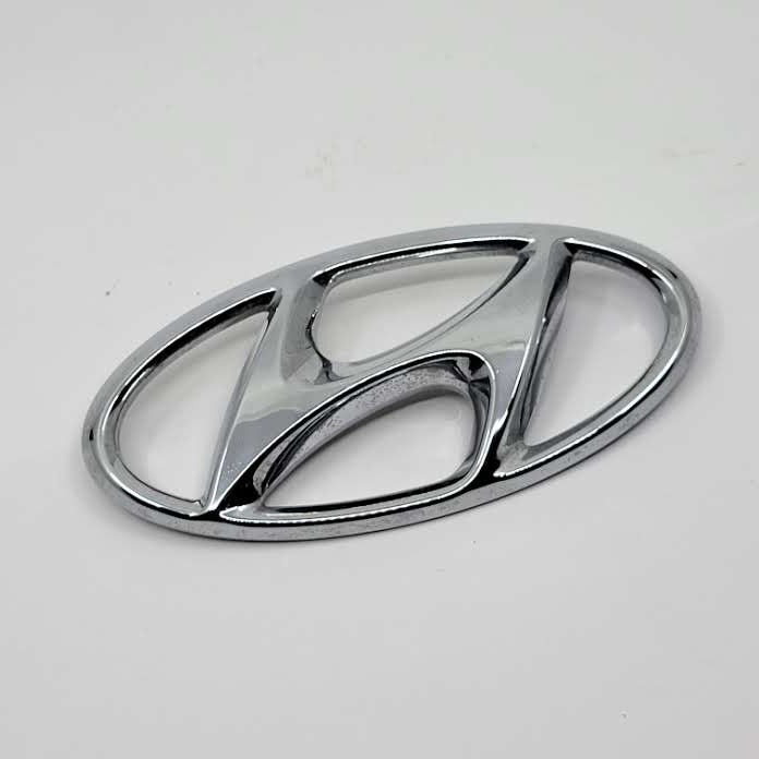 Hyundai Emblem Badge Symbol Logo Part 86300 2B100 New for Santa Fe 
2013-2018.  Pre-owned, perfect shape