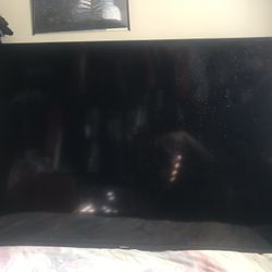 2022 Westinghouse Roku TV 43”