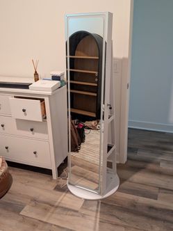 Locking Jewelry Cabinet