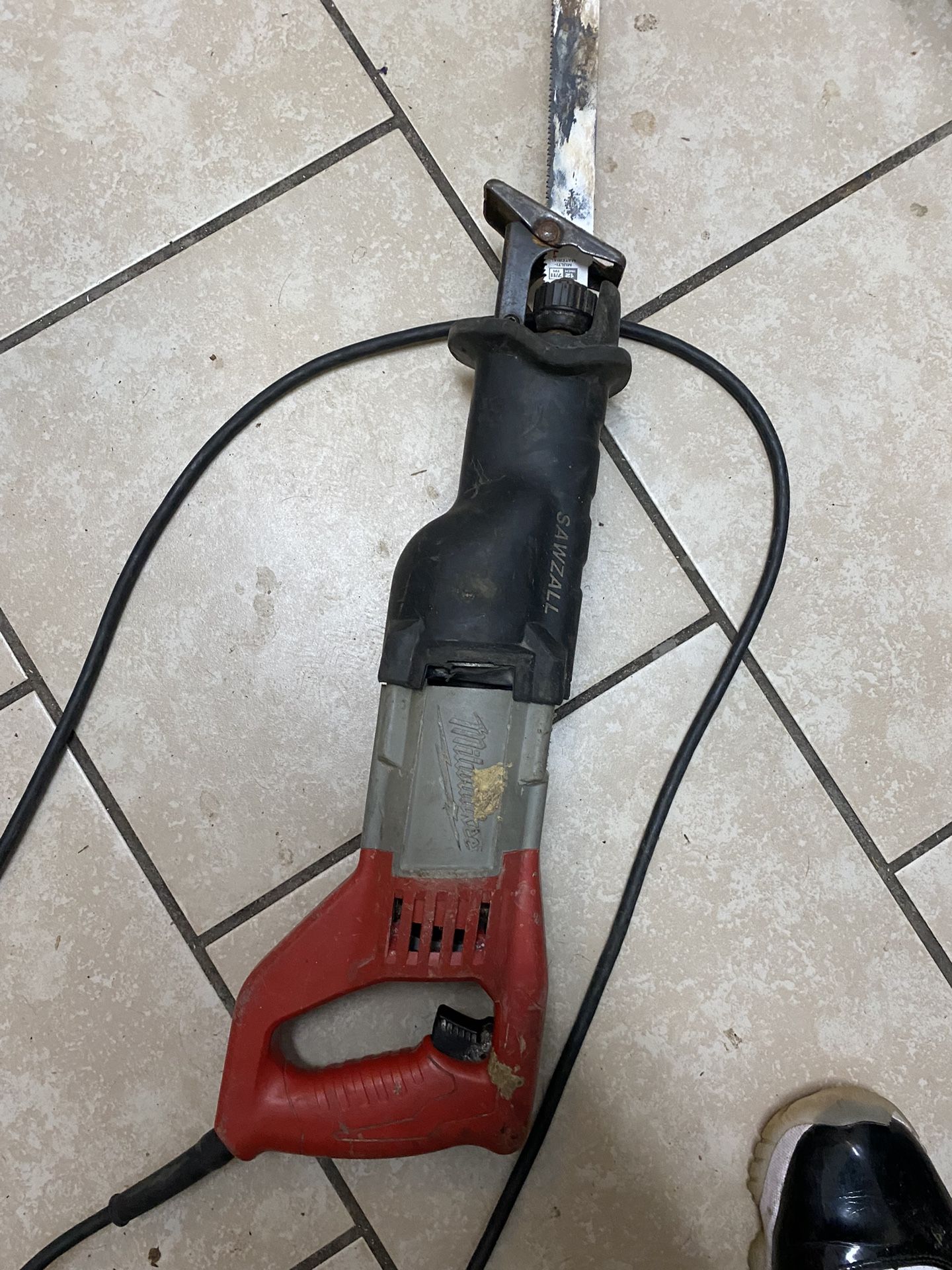 Saw