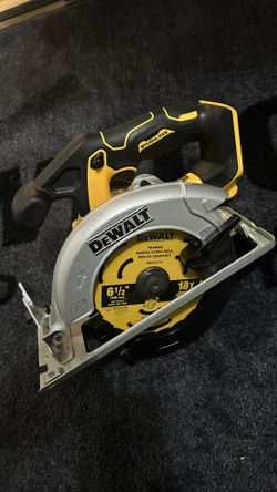 20V MAX Cordless 6.5 in. Sidewinder Style Circular Saw (Tool Only)