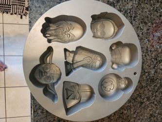 Star wars cast cupcake or muffin mold