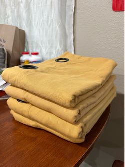 4 Threshold Curtain Panels