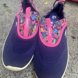 Speedo Water Shoes Size Medium Girls