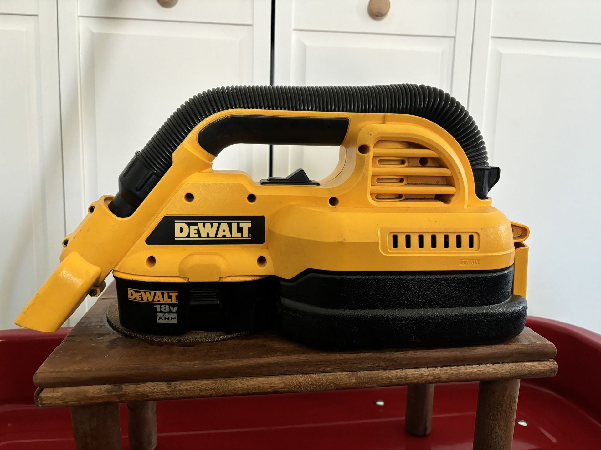 DeWalt Vacuum