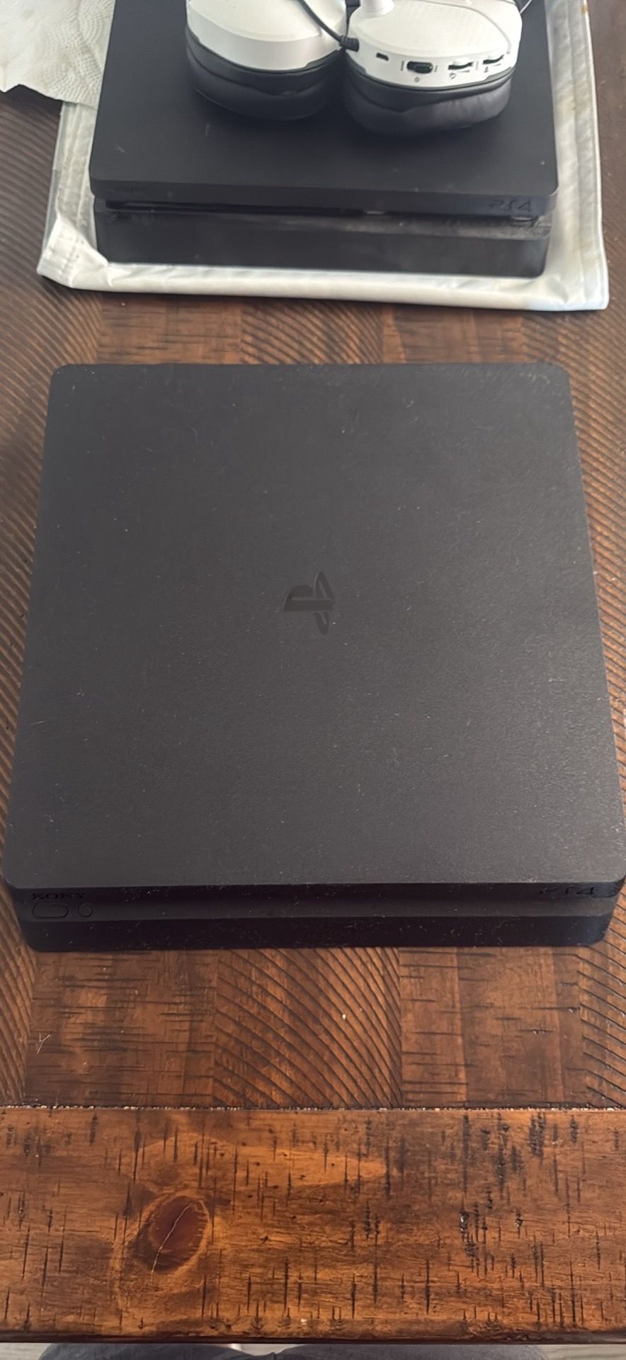 PS4 Slim Edition- Quantity:2