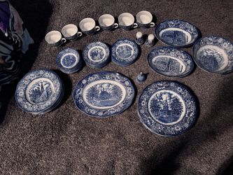 Staffordshire Liberty Blue Colonial Dish Set