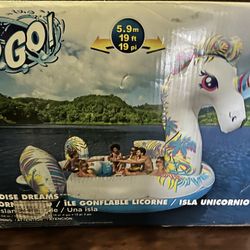 19ft Inflatable Floating Unicorn 