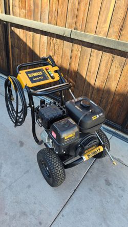Dewalt 4400psi Gas Pressure Washer