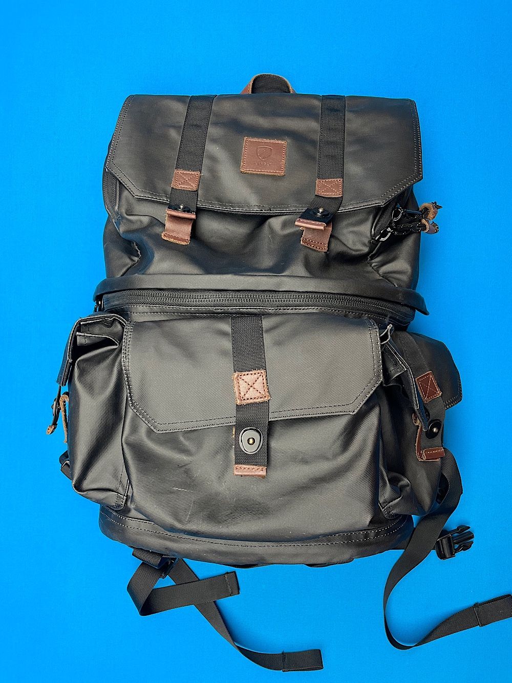 LANGLY 15” Leather Camera Bag