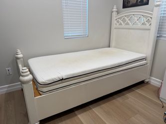 Twin bed