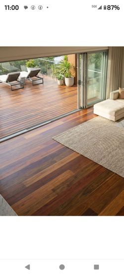 Flooring in solid wood