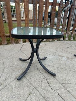 Outdoor small side tables