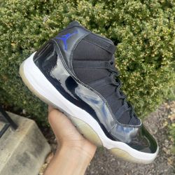 Air Jordan 11 Space Jam