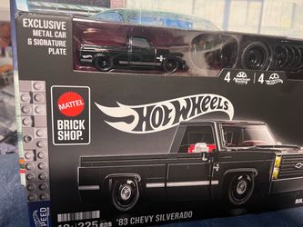 BRICK SHOP W/ EXCLUSIVE SILVERADO