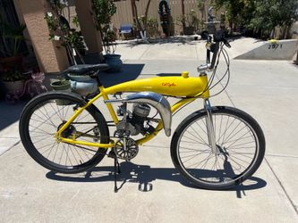 Gas bike runs super fast like 50 mph like new asking $400