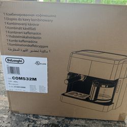 Delonghi Coffee & Espresso Maker  Com532m