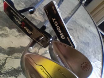 2 Tour #1 TaylorMade Putters 50°and58° Wedges 
