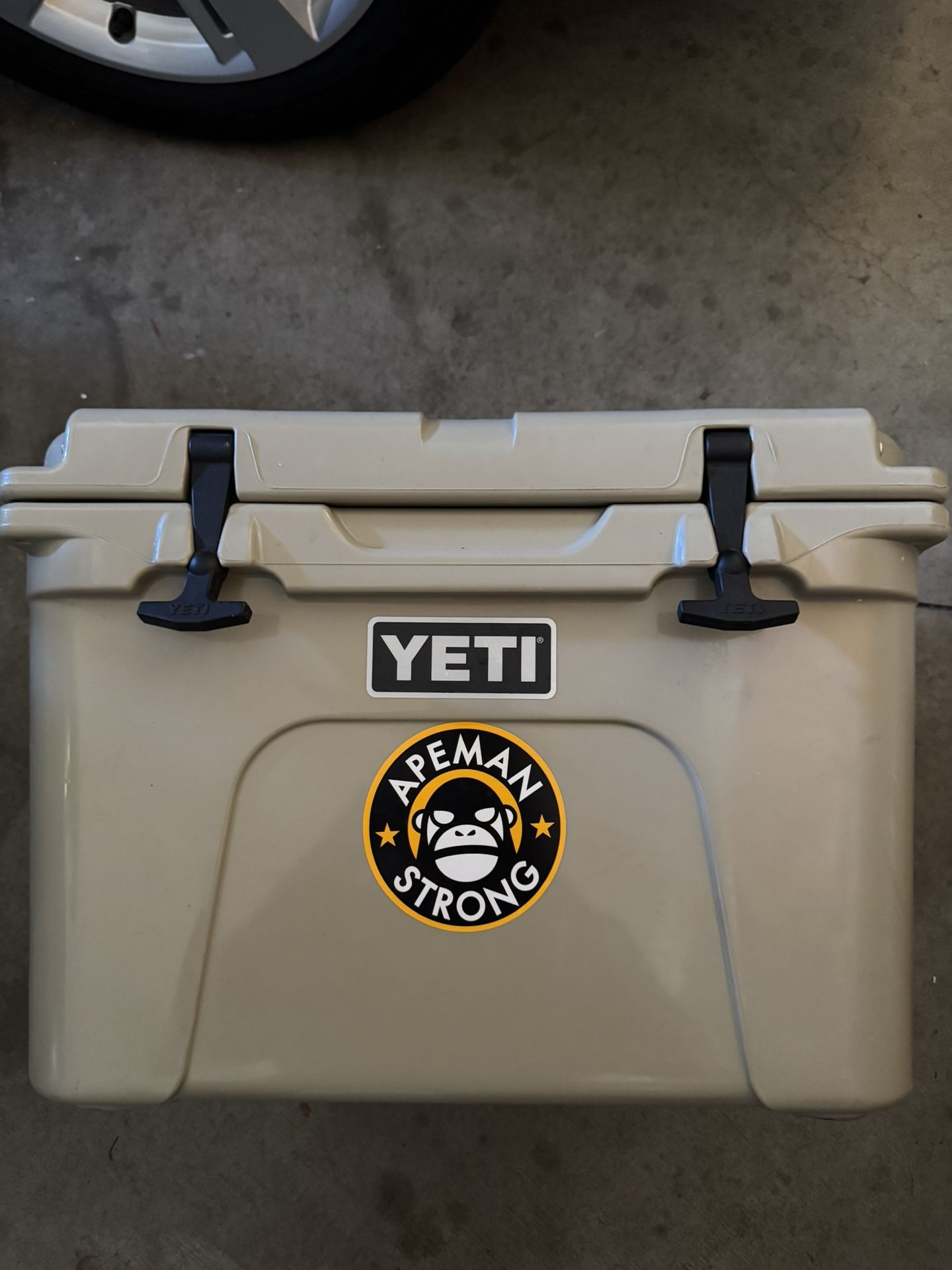 Yeti Cooler - Tundra