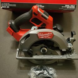 Milwaukee M18 Fuel 7 1/4 Circular Saw 