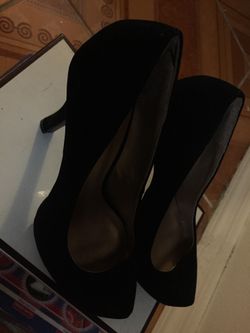 Black Heels size 6 1/2