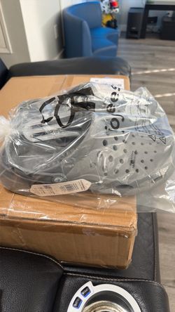 Joybees Clogs New in Bag have 6 pairs each for $15