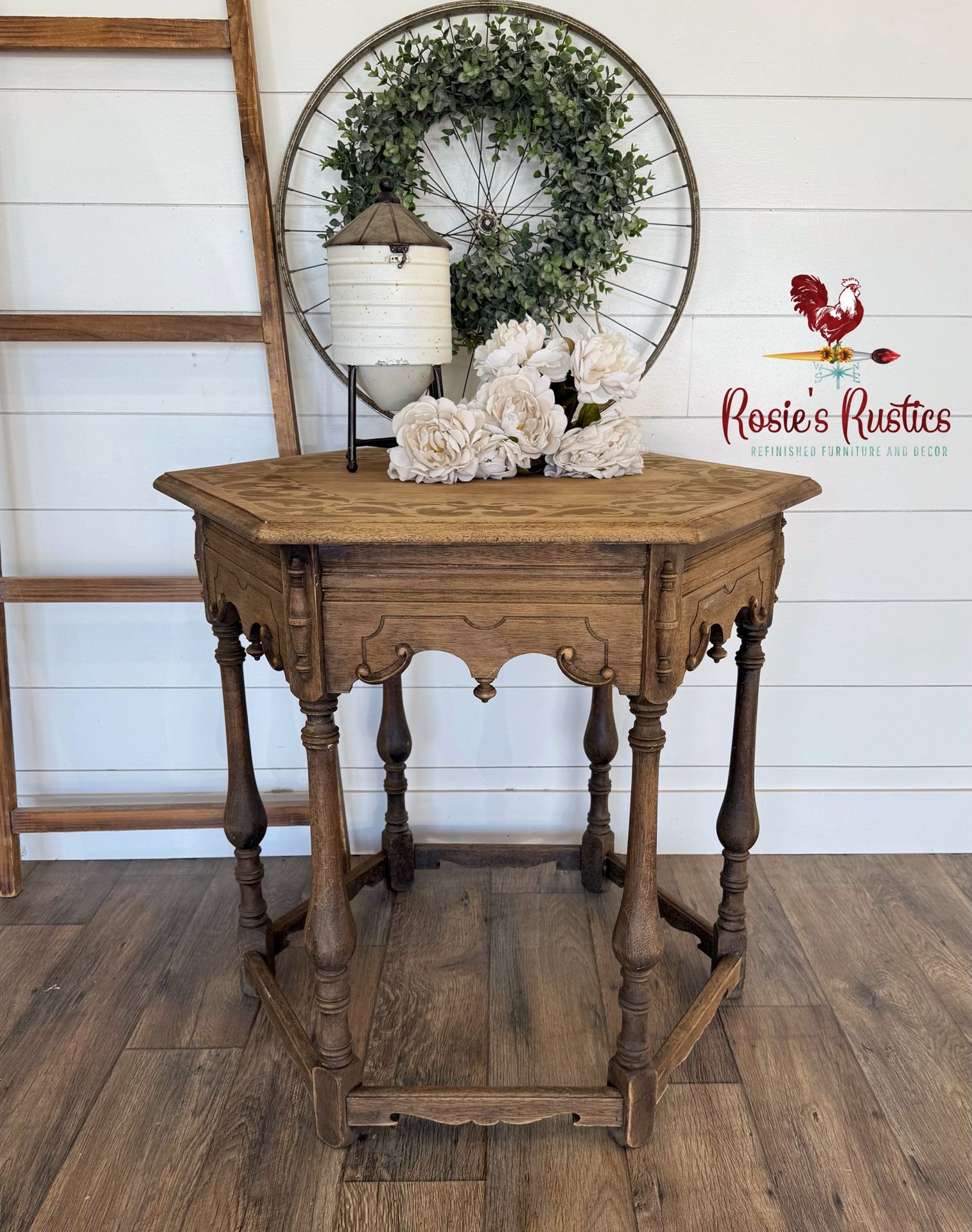 Gorgeous Table - Accent