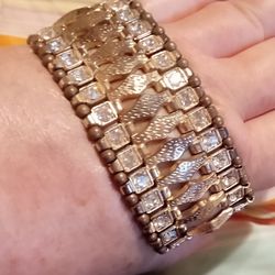 Avon - Mark Collection; Cuff Stretch Rhinestone Bracelet