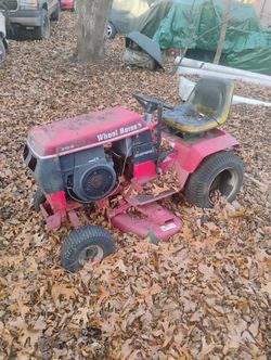 Wheel Horse 42-in Deck 10 HP Kohler