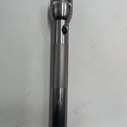 Mag Lite 3-Cell D Flash Light Silver Durable , Water Resistant Aluminum 