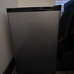 Hisense Mini Fridge